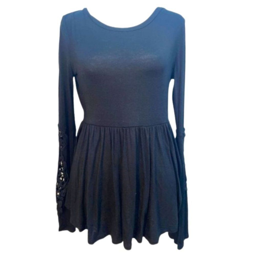 Love Fire Black New Boho Top. Small    LTOP423